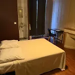 Hotell D'enghien Lyon