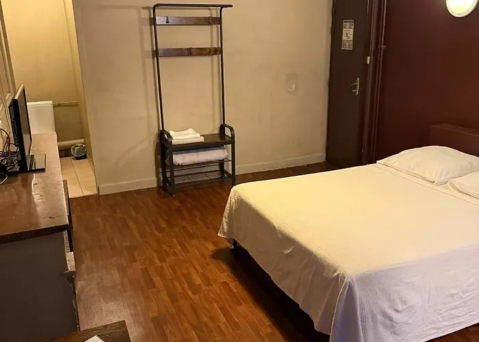 D Enghien Hotel